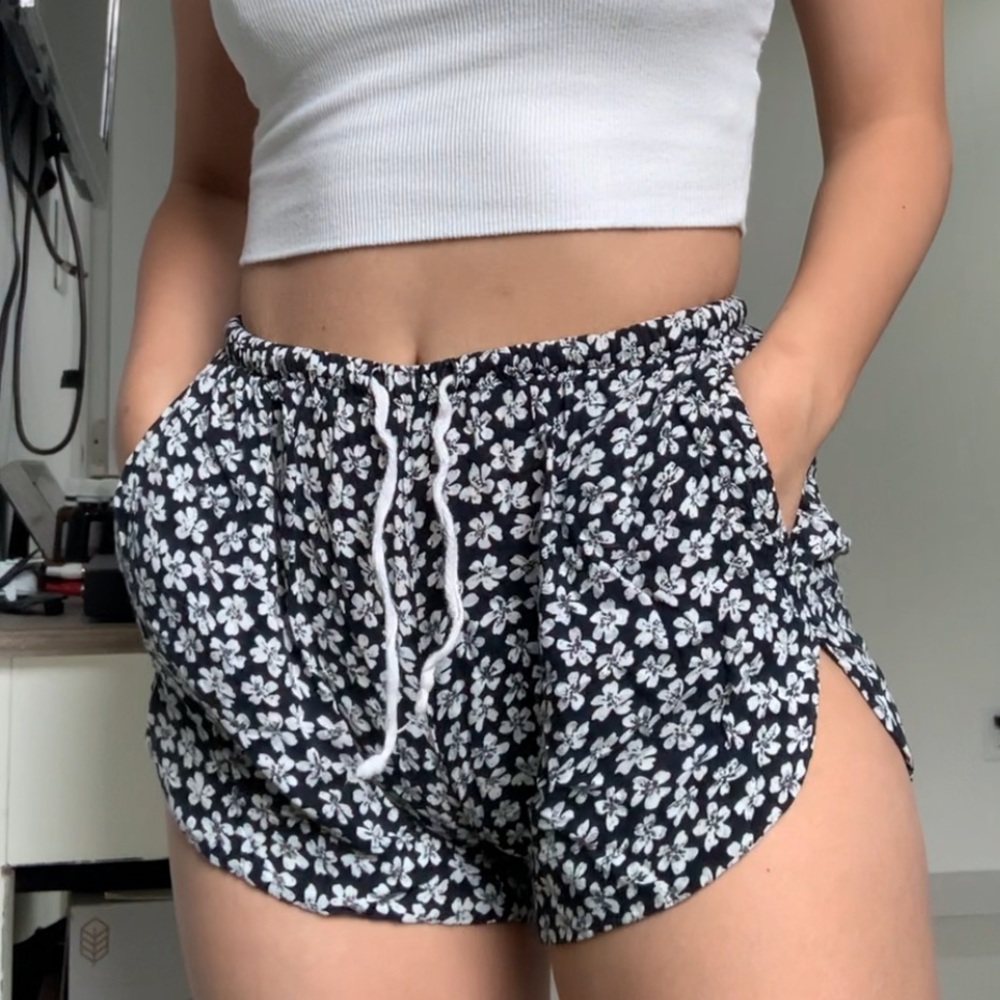 Brandy Melville Black & White Flowy Floral Shorts